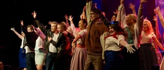 Gymnasielever gör succé med "Grease"
