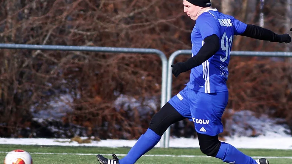 Kryss. Hittills har det bara blivit oavgjort eller förlust för Härnevi i division 6.