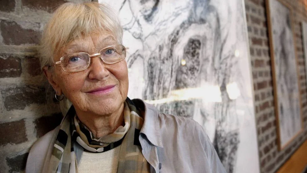 Poeten, visdiktaren, bildkonstnären och samhällsdebattören Elisabeth Hermodsson är död.