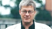 Professor Jörgen Hermansson, statsvetare vid Uppsala Universitet är en av dem som ska utreda anklagelserna mot Eva Lundgren.