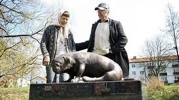 Nu finns tio skulpturer på plats. I sommar blir det två till och då är parken fylld, säger Sonja Petersson och ÅC Danell.