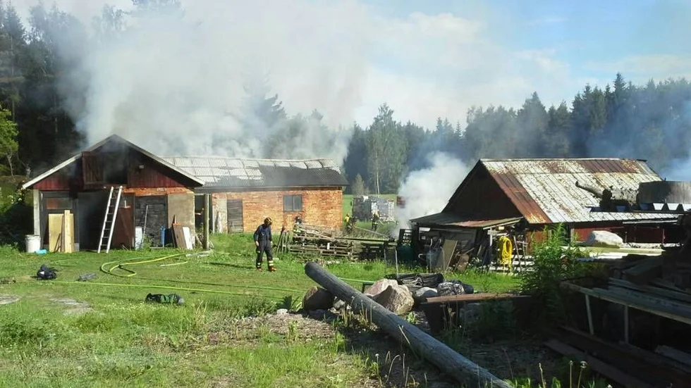Ladugårdsbrand i Hanunda.