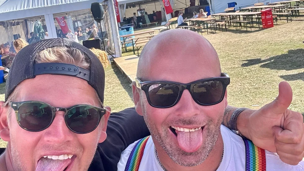 "Vi kör nog nästa år igen - och då blir det ännu större och ännu bättre, om jag känner oss rätt" skrattar Johan Wolpher Wekell till vänster som arrangerar Trosagalejet med Jimmy Nygren.