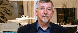 Aktade NSD-profilen Stig Carlsson är död
