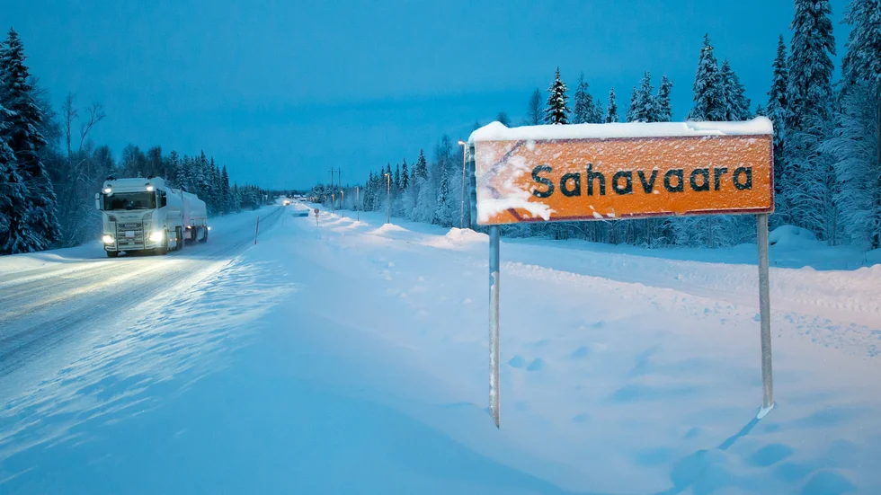 Fyndigheten Sahavaara ligger nästgårds från Kaunis Irons nuvarande dagbrott och kan gruvan tas i bruk skulle produktionen öka till en bit över tre miljoner ton produkt om året.