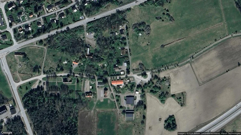 Området kring Härads Kyrkväg 11
