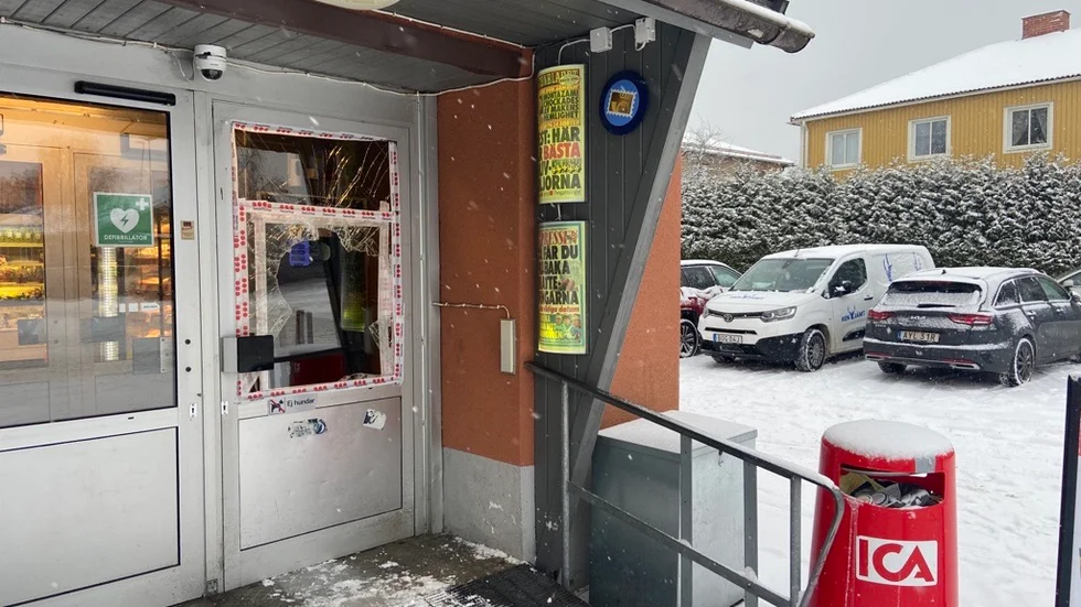 En ruta krossades i samband med inbrottet.