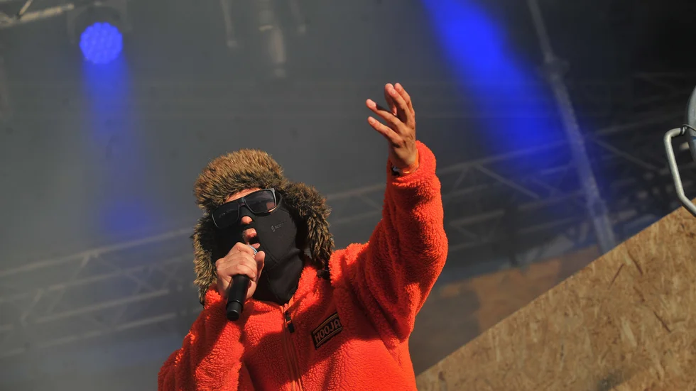 Hooja har aldrig varit bättre, skriver recensenten efter den utsålda konserten i Luleå.