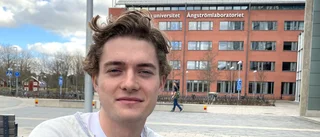 Adam, 21, stressad över högskoleprovet: "Börjar bli gammal"