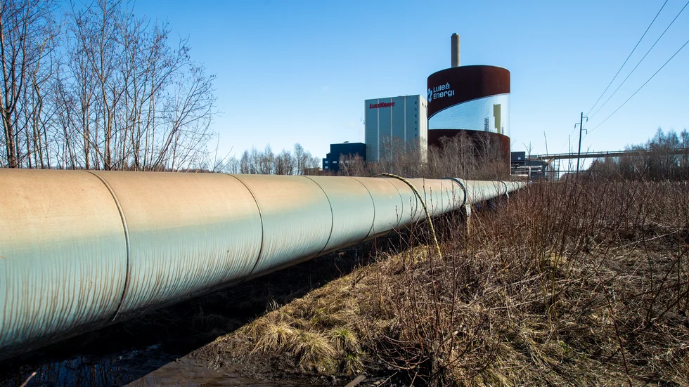 "Vi har ju i tidningarna kunnat läsa att det är tveksamt om konstgödselfabriken på Hertsöfältet kan byggas, då eltillförsel kanske inte räcker. Detta borde vara löst med en 800 kV-ledning till Luleå. I Luleå ska vi bli av med vår billiga fjärrvärme, när masugnen läggs ner. Här är en SMR en perfekt lösning", skriver insändarskribenten.