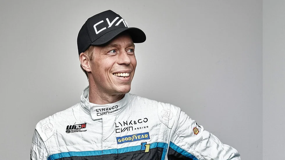 Den svenska racingföraren Thed Björk kör för Cyan Racing även 2022. Han blir en av teamets förare i WTCR.