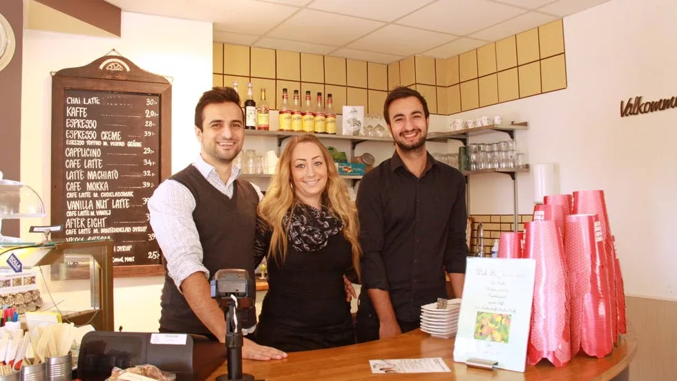 Redo. Mohammad Kafashi, Malin Hultman och Rezgar Kafashi är beredda på nya utmaningar i livet.