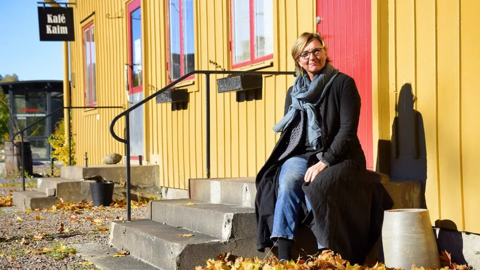"Jag måste lära känna länet. Biblioteken är oerhört viktiga. Jag tycker det är vårt samhälles viktigaste institution. Jag ser att biblioteken i hela länet kommer ha en nyckelroll, det är ju deras område." säger Anna Mellergård.
