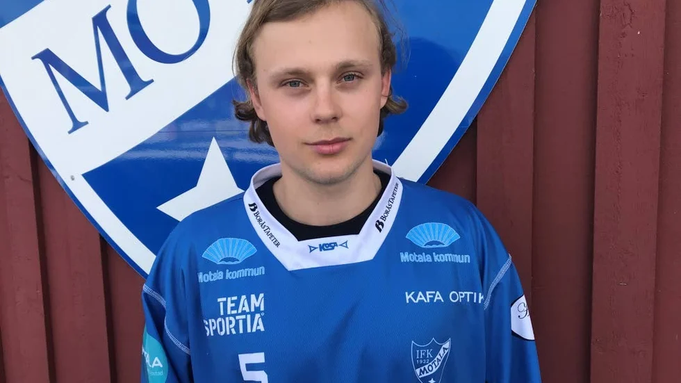 Viktor Hulthammar, 21-årig ungdomslandslagsmeriterad mittfältare från Nässjös allsvenska lag, är IFK Motalas tredje nyförvärv. "Ett ungt lag som jag kan utvecklas bra i", säger han.
