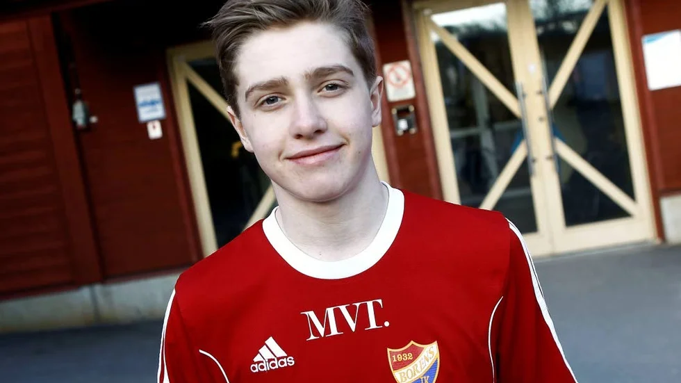 Jonathan Gren kliver in på topp ihop med Khaled Qasem när Boren gästar Boxholm.