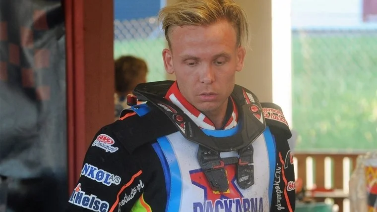 Danske kaptenen i Smederna, Michael Jepsen Jensen (tidigare i Dackarna), förlänger med klubben.