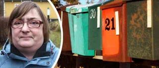 Hon vill hjälpa med vykort