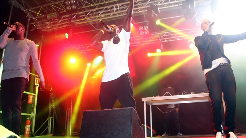 Panetoz är riktiga partyhöjare och bara bubblar av energi. Foto: Sindra Svahn