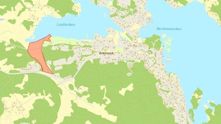 Större camping. Arkösunds camping ligger i det markerade området. Norrrköpings kommun utarrenderar dfriften. En större camping är föutsättningen för att utveckla turismen i Arkösund.