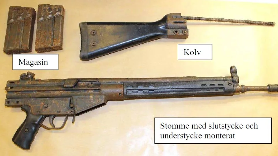 Vapen. Polisen har beslagtagit en fullt fungerande automatkarbin av typ AK 4:a.