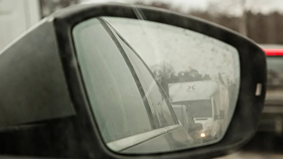 En 48-åring har dömts ännu en gång för grov olovlig körning.