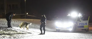 Skottlossning rakt in i lägenhet i Åkers styckebruk