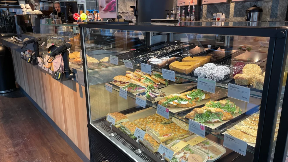 Att fika är en viktig tradition för många svenskar. Och "Swedish fika" tycks även ha blivit ett begrepp utomlands. Den här bilden är tagen på Espresso house i Västervik.