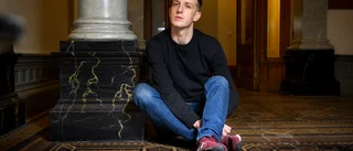 Sex med äldre män blev vägen uppåt för klassresenären Édouard Louis