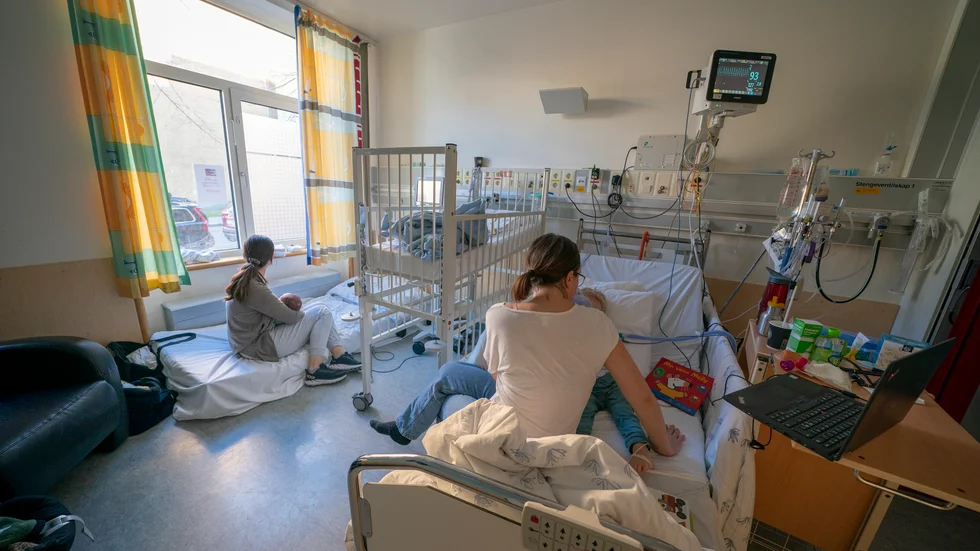 I nuläget finns det inget vaccin mot RS-virus, och barnfamiljer tvingas varje år söka sjukhusvård till följd av viruset. Men flera vaccin är under utveckling. Arkivbild.