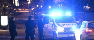 Försökte fly från polisen – greps med vapen