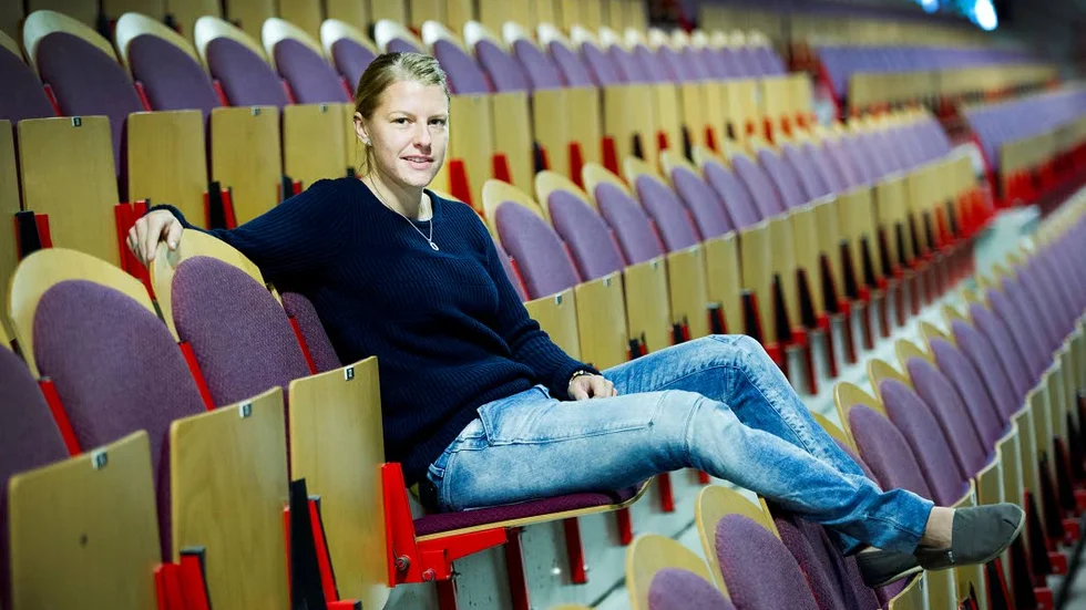 Stanna eller byta klubb? Det är den stora frågan för Munksunds landslagsspelare Pernilla Winberg.