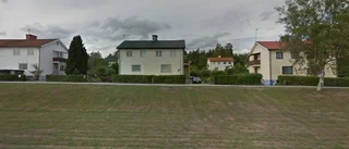 21-åring ny ägare till kedjehus i Överum - 245 000 kronor blev priset