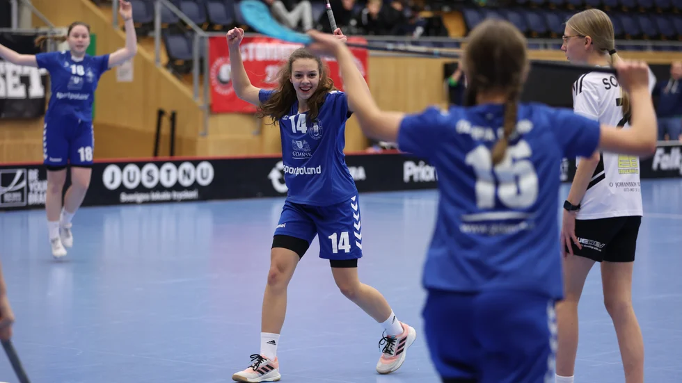 Polskt jubel i Storvretacupen. Olimpia Osowa Gdansk i F08-klassen har fått jubla ofta under cupen.