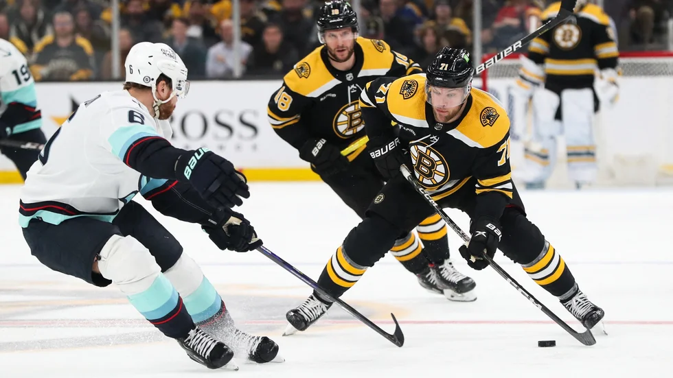 Adam Larsson var en jätte i toppmatchen borta mot Boston.
