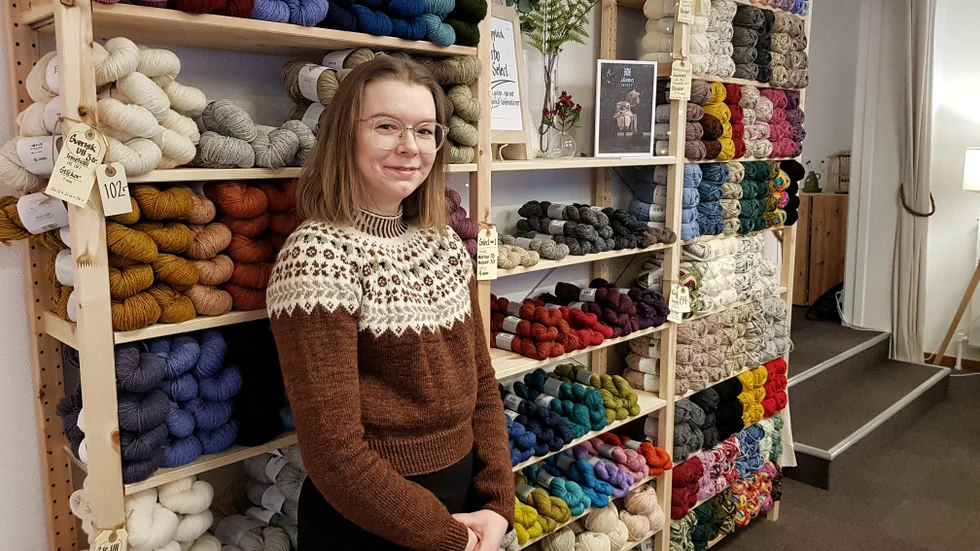 "Stickat är en gåva med mycket tanke bakom, det är väldigt uppskattat både från givaren och mottagaren", säger Julia Zeidlitz.