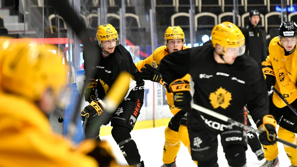 ”De är det bästa laget i ligan och det finns en anledning till det”, säger Tom Kühnhackl om motståndet Växjö.
