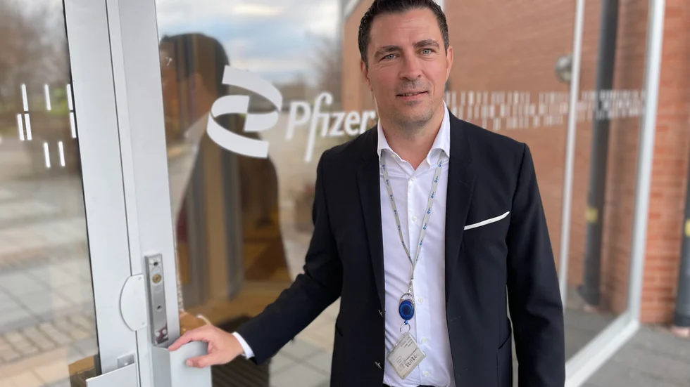 "Vi är allmänt erkända i Pfizers nätverk för att vi är starka på hållbarhetsarbete och får positiv feedback löpande. Framför allt är det vårt arbete med att minska koldioxidutsläppen som uppmärksammas, och på senare tid att vi jobbar med kvävereducering", säger Johan Carlsson, platschef på Pfizer i Strängnäs. 
 
