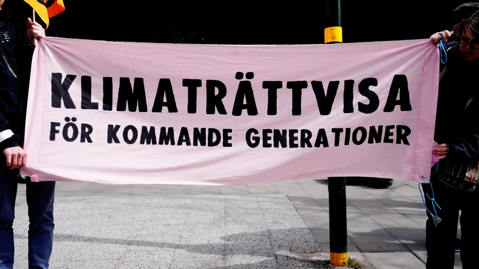 Kostnaden för riksdagens passivitet är miljontals kronor per timme, skriver representanter för bland annat forskarnätverket Scientist Rebellion, Klimataktion och Parents For Future.