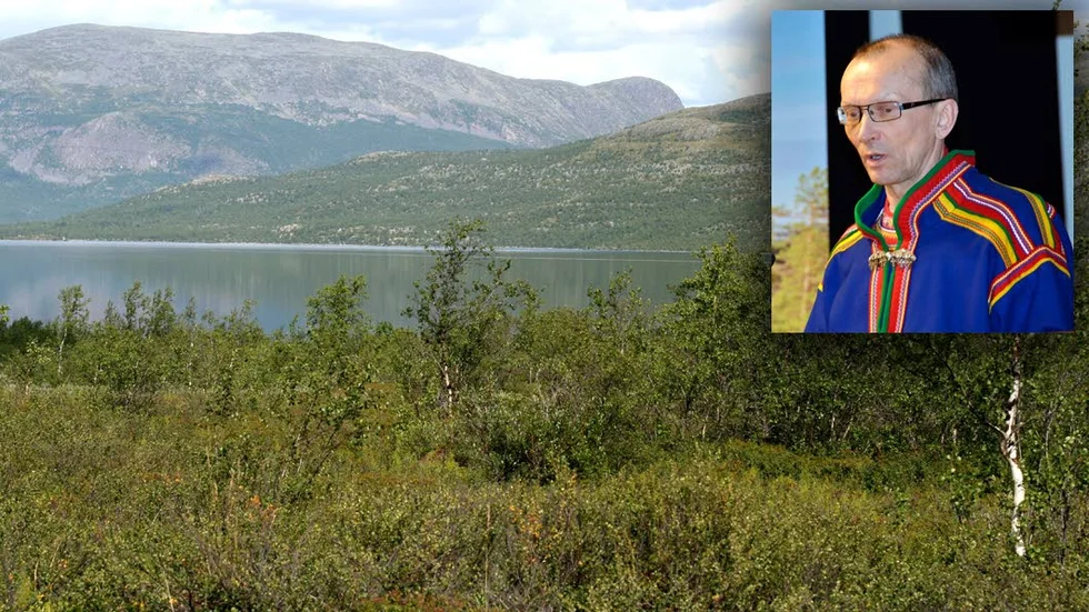 ILSKA I SAMEBYN.  På andra sidan Torneträsk, i Talma sameby, upptäckte renskötaren Lars-Jon Allas en skjuten ren.