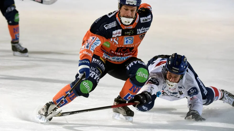 Lång väntan. Bandystjärnan Pär Törnberg funderar om hans framtid finns i Norrbotten och Kalix.?