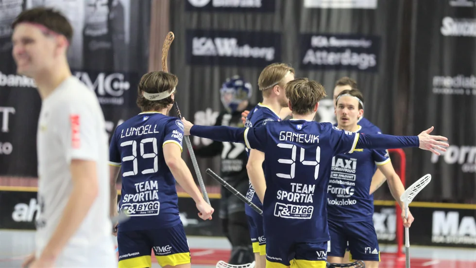 Första matchen mellan Visby IBK och Karlstad i Ica Maxi arena.