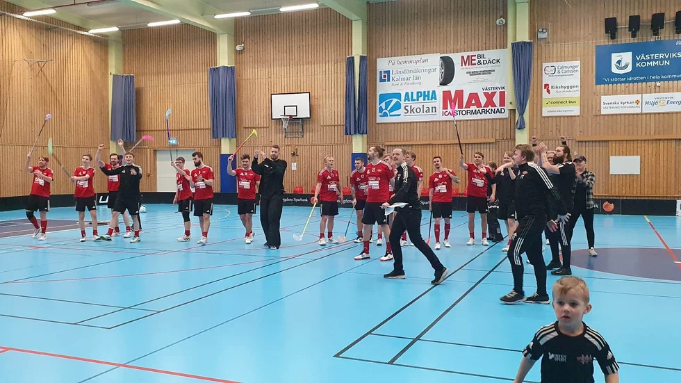WIBK:s herrar firar det säkrade kvalspelet efter segern mot Öjaby.