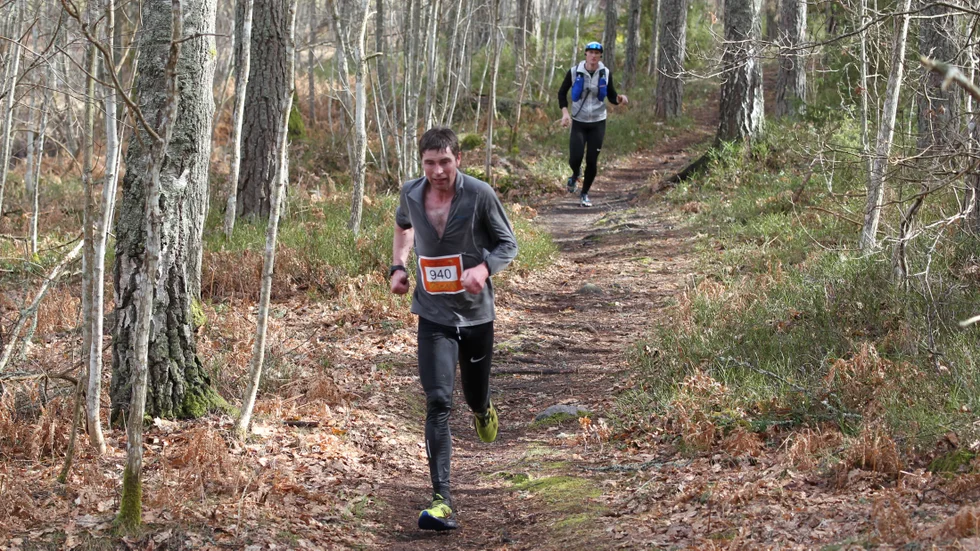 En vanlig syn under Tjust Trail Run att David Kasselstrand är först i spåret.