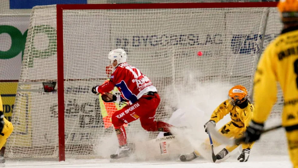 Nytt datum. Kalix Bandys hemmamatch mot Västerås flyttas på grund av kyla.