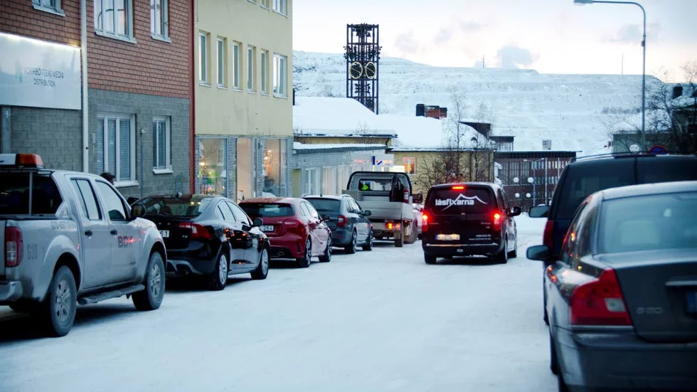 ÖKAR. Antalet bilar i Kiruna ökar. Under slutet av 2014 hade Kiruna 59 bilar per 100 invånare, rikssnittet är 47.