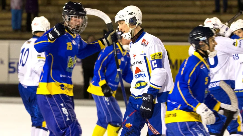 Tungt. Pekka Hiltunen och HT Bandy fick bara med sig en poäng från helgens bortaturné.
