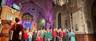 Så var Kulturskolans första julkonsert efter pandemin • Bjöd på spontana skratt och stämningsfull musik: "Har varit mycket"