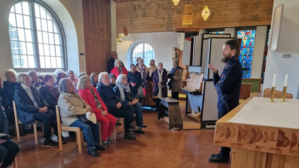 Församlingsassistenten Tomas Åberg berättade om Malmbergets kyrkas historia.