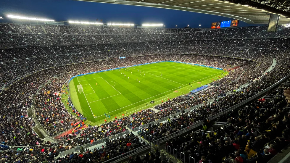 Värmbol har preliminärbokat ett träningsläger i mars. Men det blir inga träningar här, på Camp Nou. Samma helg spelas nämligen El Clásico.