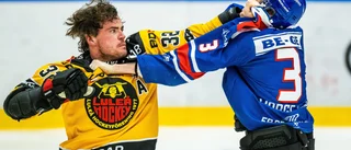 Svaret efter matchstraffet: ”Bra byte för dem – det är en av seriens bästa backar mot en som inte är det”